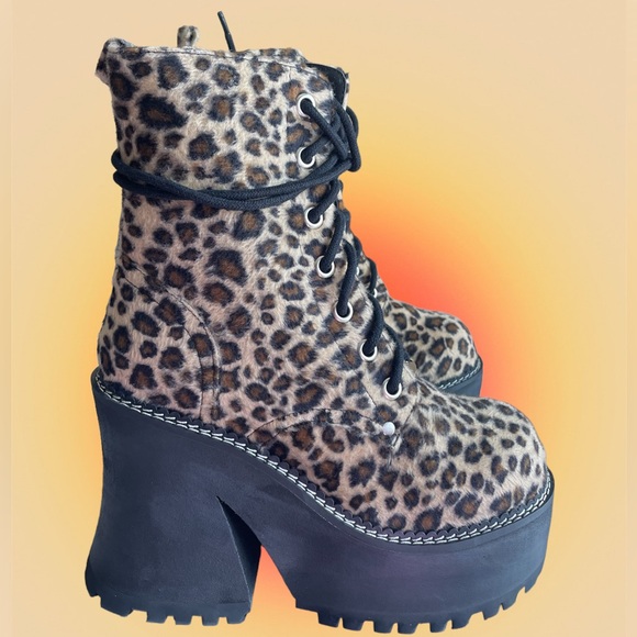 Dolls Kill Shoes - DELiA*s Leopard Platform Boots